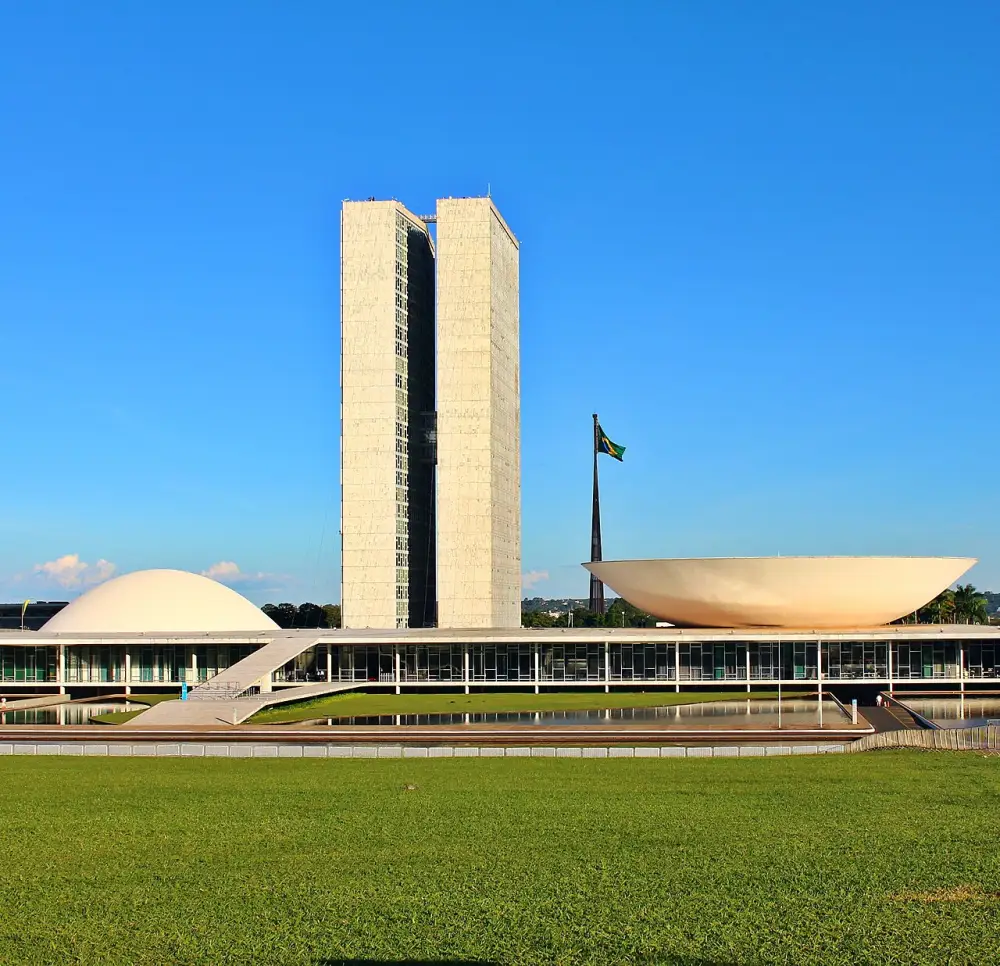 Congresso Nacional visto da Alameda em Brasília, Distrito Federal