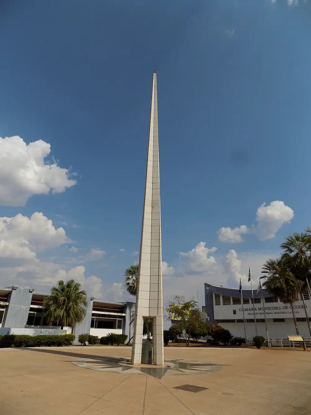 Obelisco do Centro Geodésico da América do Sul em Cuiabá, Mato Grosso